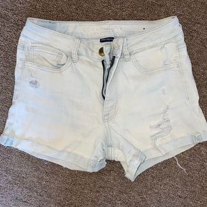 women’s size eight american eagle washed jean shorts